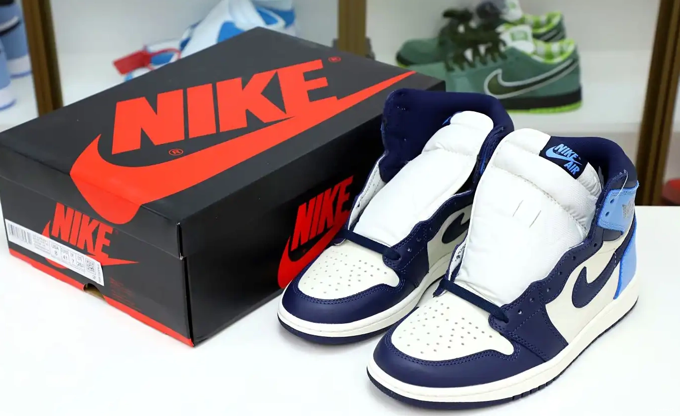 RETRO AIR HIGH 'OBSIDIAN' OG JORDAN 1 0508